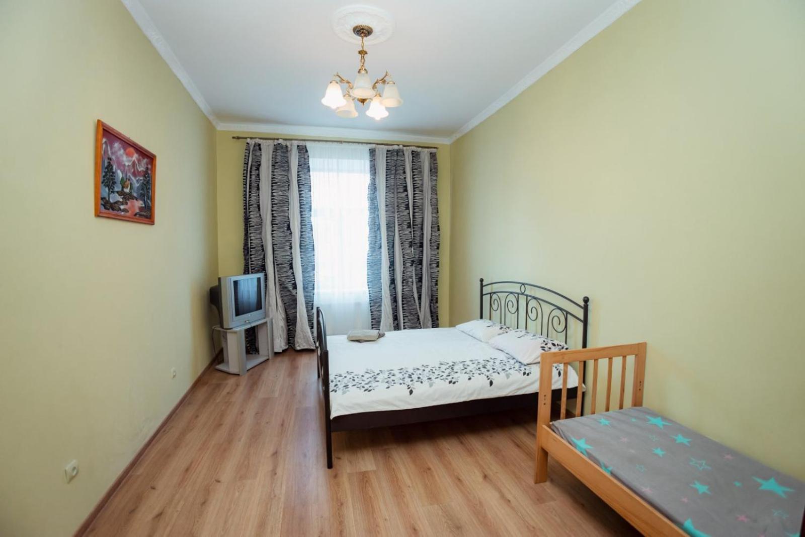 На Шептицьких Lejlighed Lviv Eksteriør billede